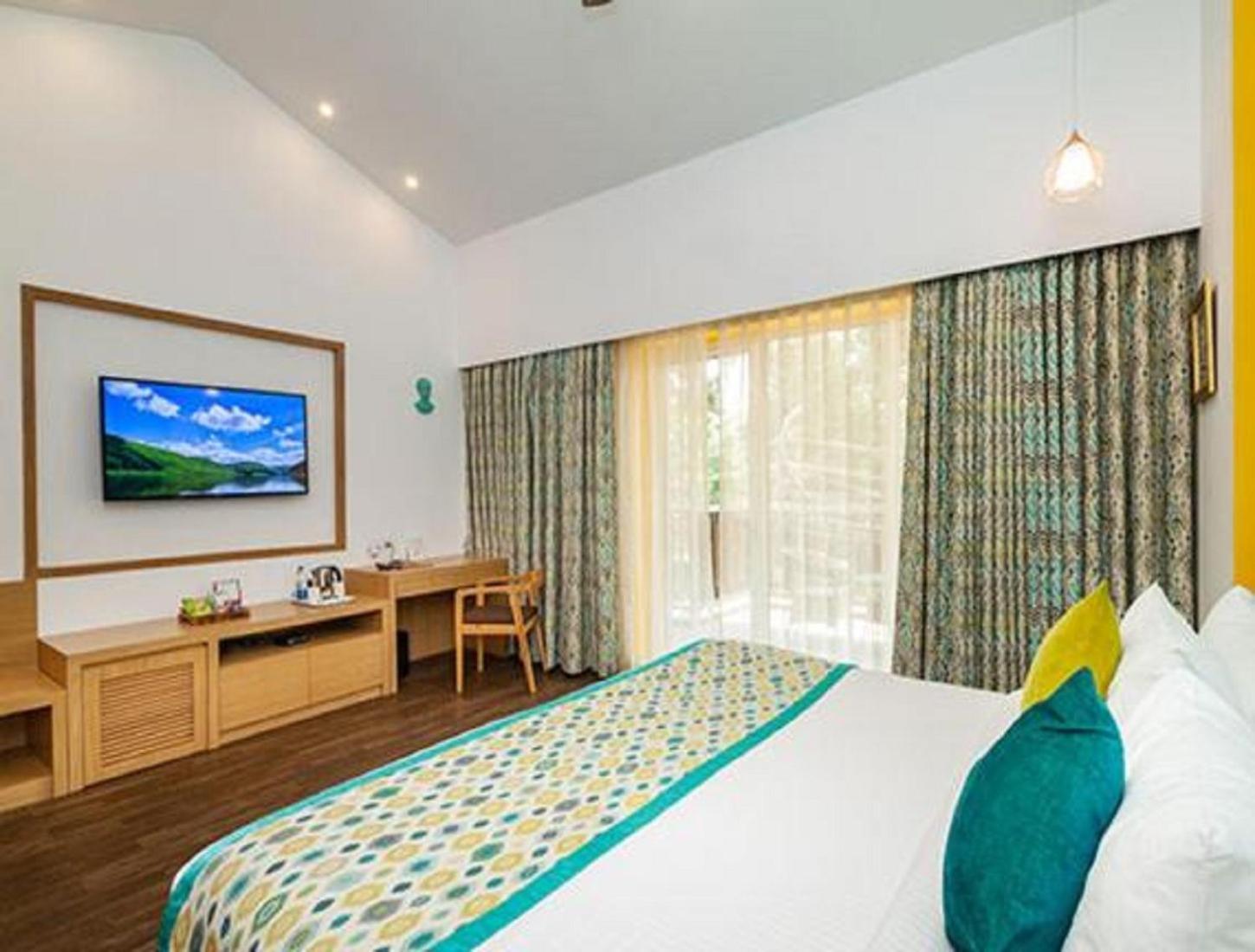 Hotel Linda Suites Near International Airport By La Casa Нью-Дели Экстерьер фото
